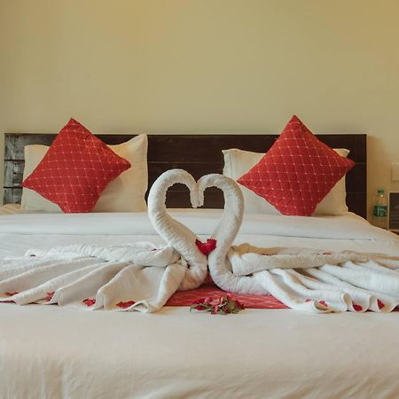 The Infinity Pench Resort Khawasa Екстер'єр фото