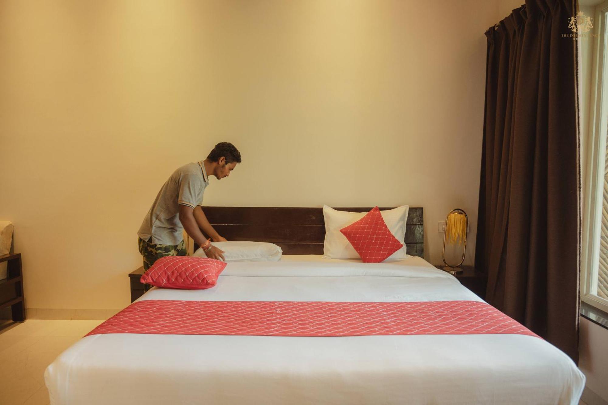 The Infinity Pench Resort Khawasa Екстер'єр фото